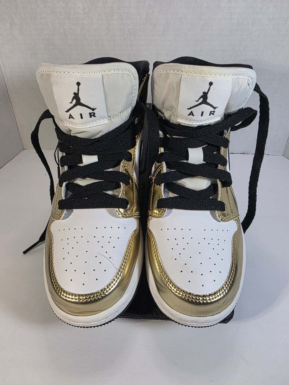 Nike Air Jordan 1 Mid SE Metallic Gold GS US 4.5Y DC1420-100
